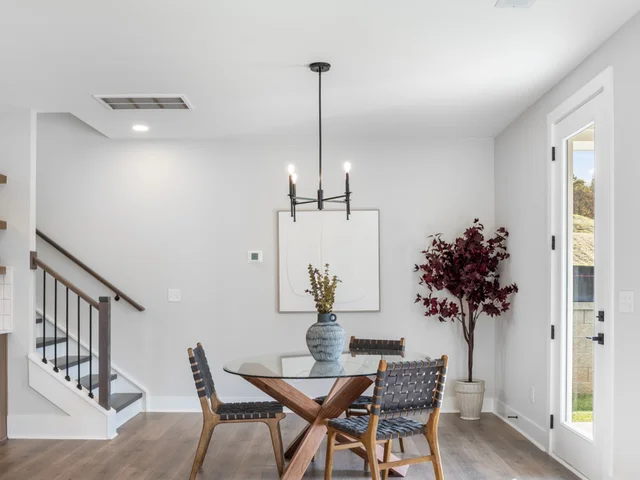 115 Chapel 2 dining staged PNG