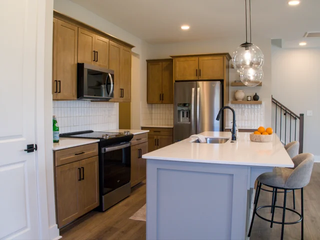 115 Chapel 2 island PNG