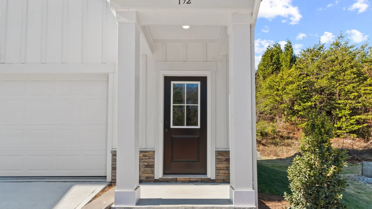 192 Cherry 1F Addison front porch.png