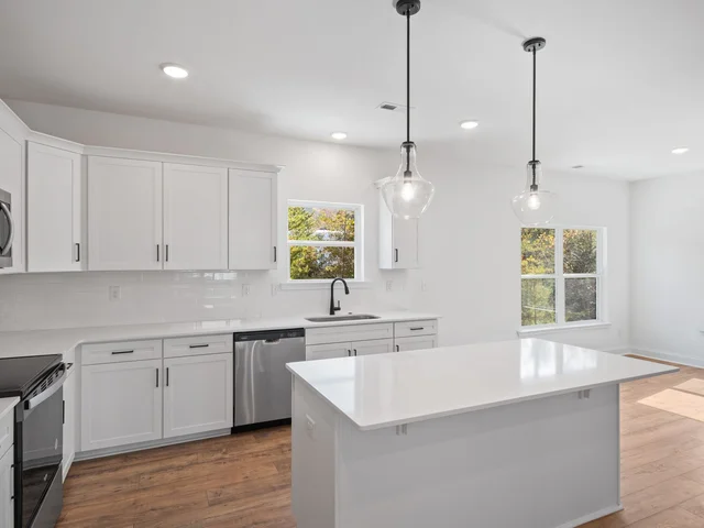 75 Walnut Springs 22A Kitchen