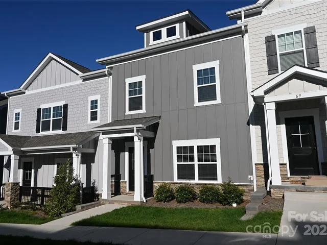 71 Walnut 21C Exterior2