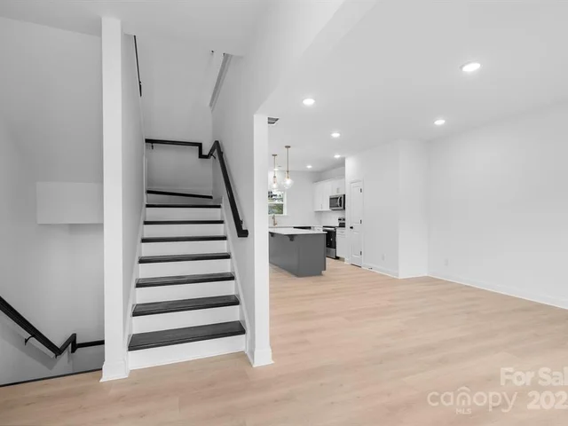 71 Walnut 21C Living Steps
