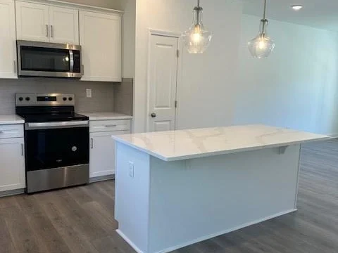 77 Walnut 22B kitchen island Jensen interior