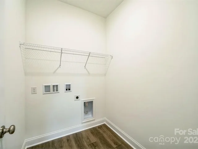 81 Walnut laundry
