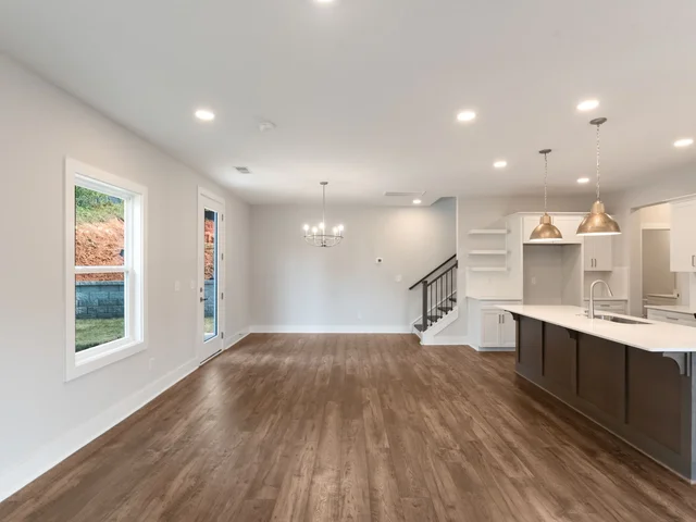 Chapel Crossing 114 living