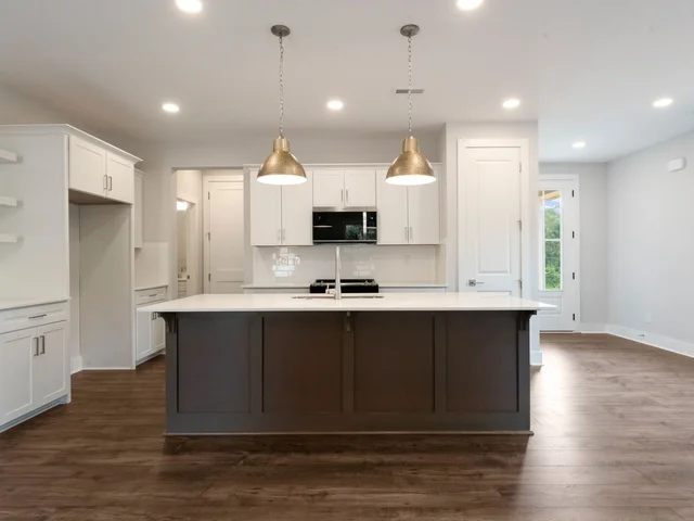 Chapel Crossing 12 114 kitchen