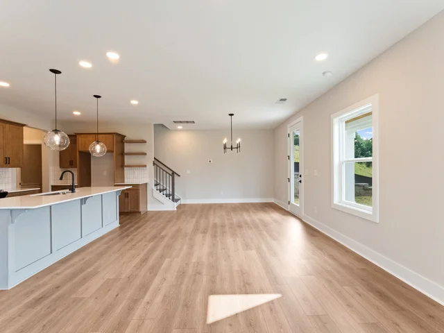 Chapel Crossing 2 115 Living Dining