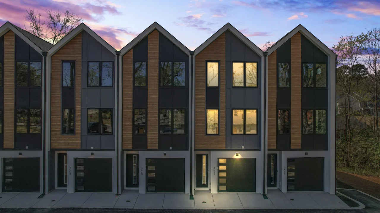 3453 Byrnes exterior dusk