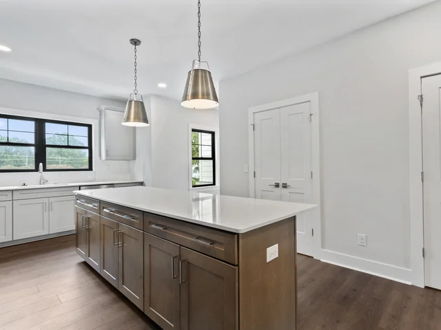 732 Falling Oak Maxwell 22 kitchen island2