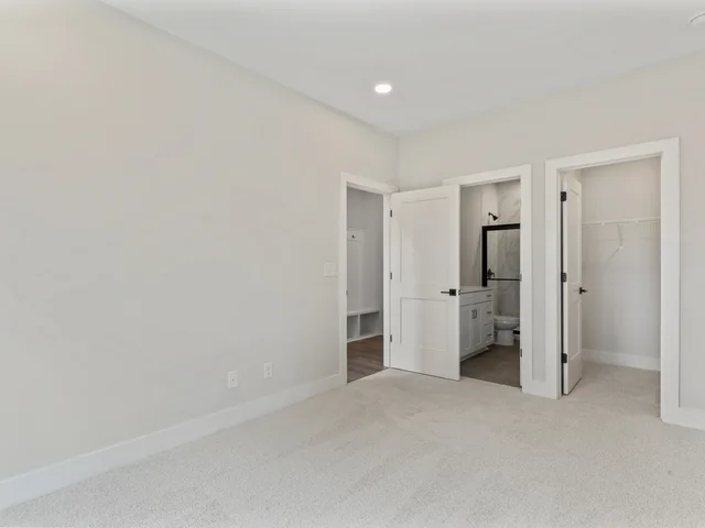 740 Falling Oak Maxwell 24 downstairs bedroom Laurel II