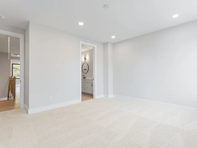 3453 Byrnes bedroom