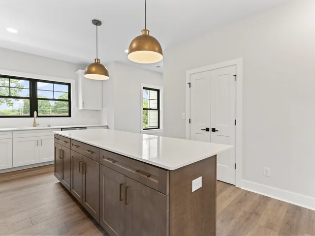 740 Falling Oak Maxwell 24 kitchen island